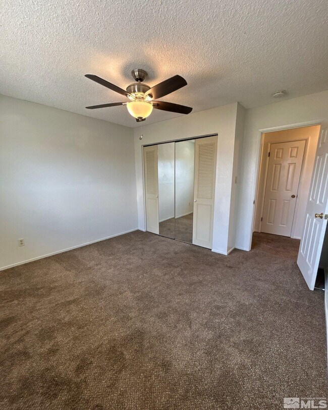Building Photo - 5020 Tahiti Wy