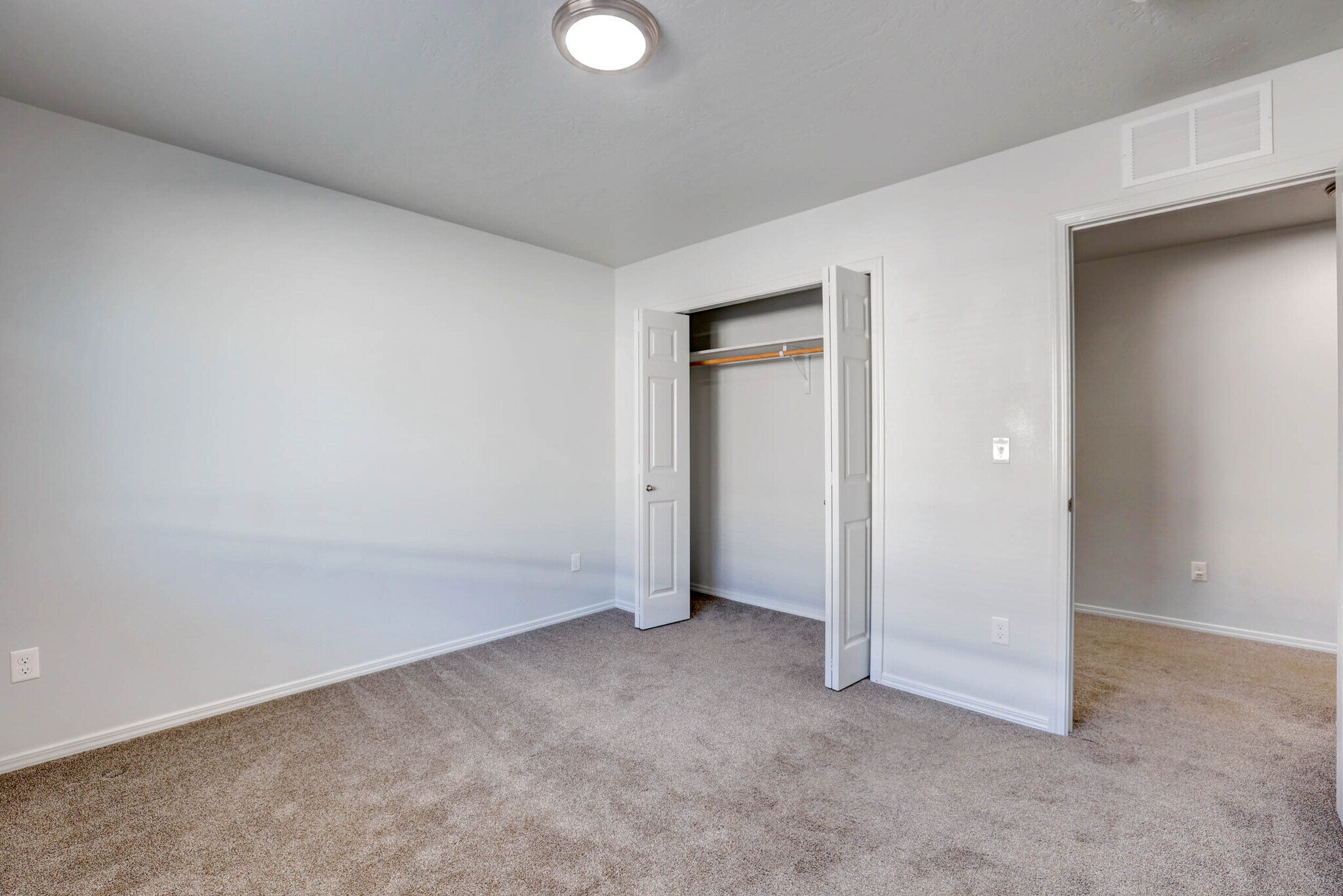 Building Photo - 19570 Nanticoke Ave