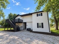 Building Photo - 1624 S Red Bank Rd