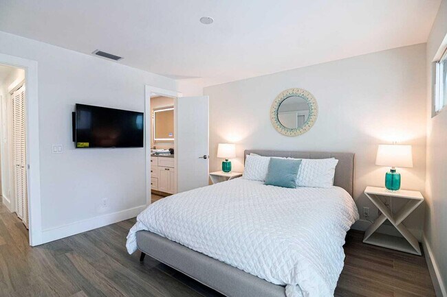 Building Photo - 103 W Sandpiper Cir