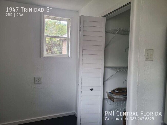 Building Photo - 1947 Trinidad St