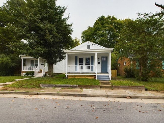 Building Photo - 416 Milton St