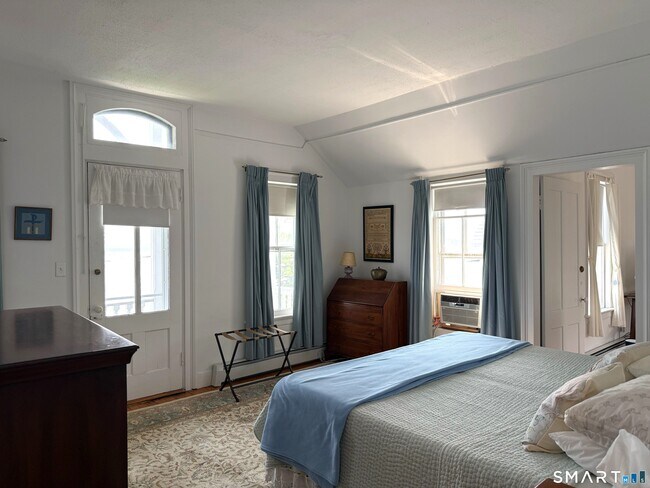 Building Photo - 15 Prospect Hill Rd