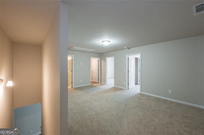 Building Photo - 1526 Fern Ridge Ln
