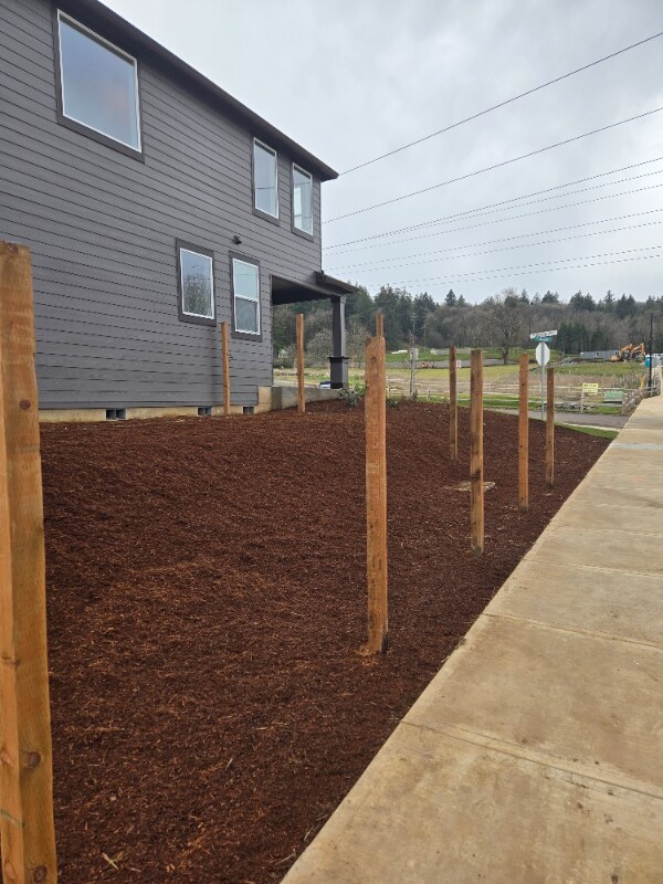 Building Photo - 9314 SE Snowberry Ct