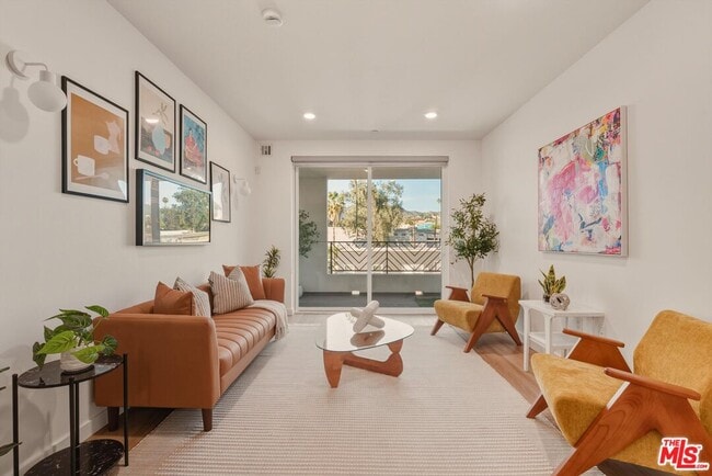 Building Photo - 1759 N Gower St