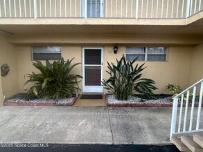 Building Photo - 2135 N Courtenay Pkwy