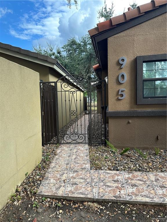 Building Photo - 42 Colorado Ct