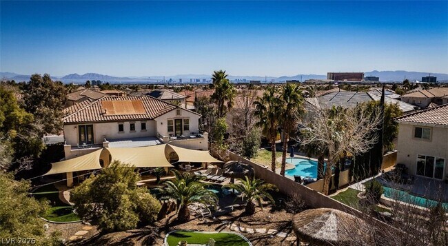 Building Photo - 834 Roseberry Dr