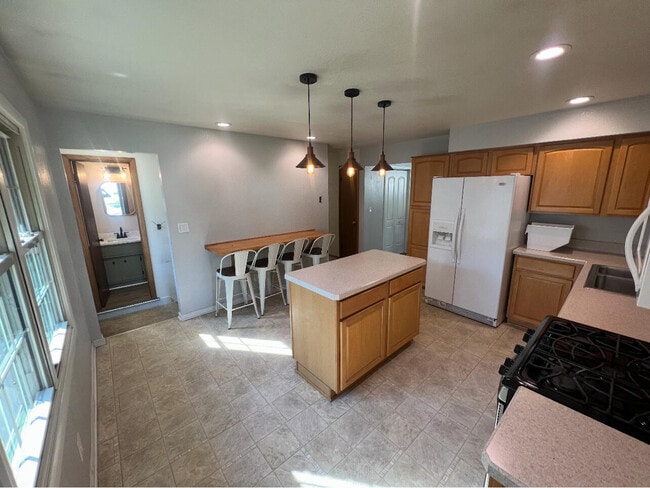 Building Photo - 4455 S Griffin Ave