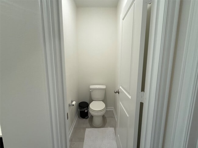 Building Photo - 527 Baobab Wy