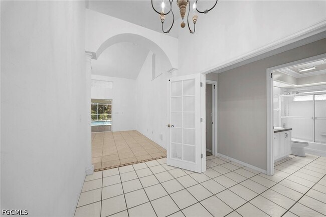 Building Photo - 2614 7th St W