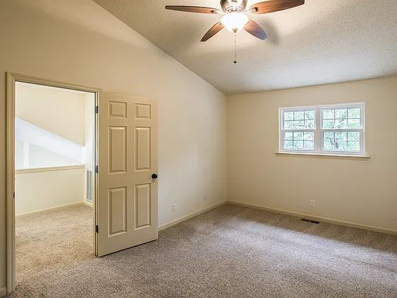 Building Photo - 1014 Stones Throw Dr NW