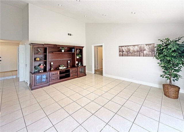 Building Photo - 9203 Daffodil Ave