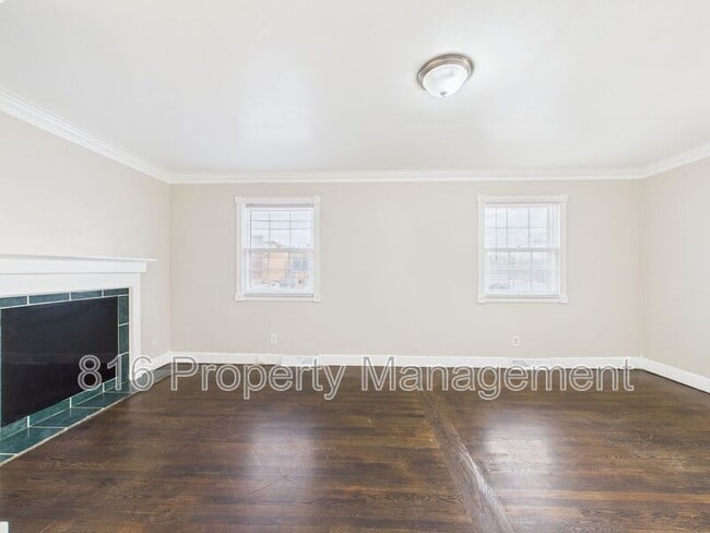 Building Photo - 6304 E 150th Terrace