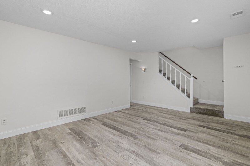 Building Photo - 1328 Sunny Slope Dr