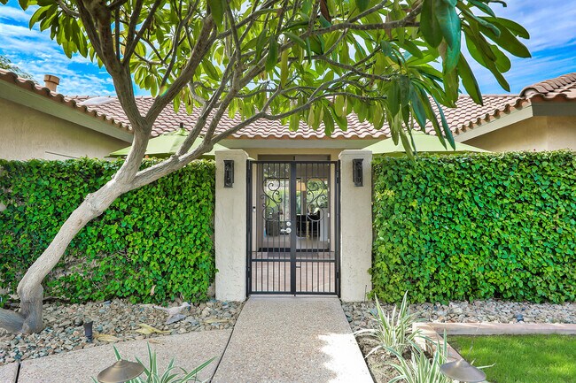 Primary Photo - 48721 Santa Ursula St
