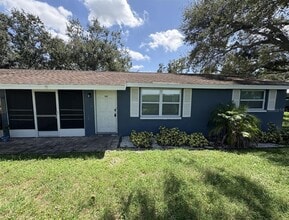 Building Photo - 308 Colonia Ln E