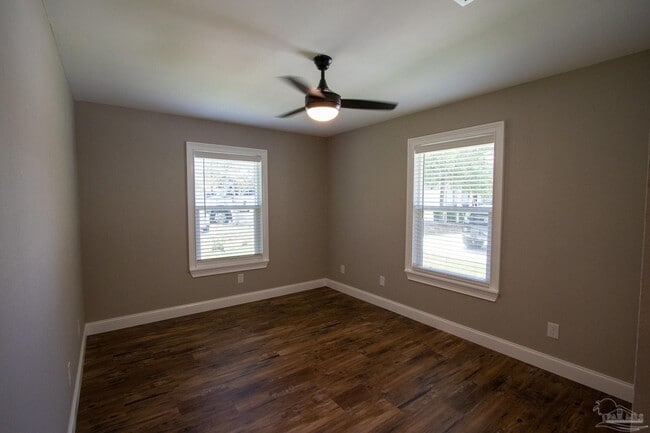 Building Photo - 91 Faron Cir