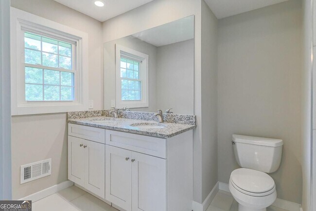 Building Photo - 99 Woodvalley Dr