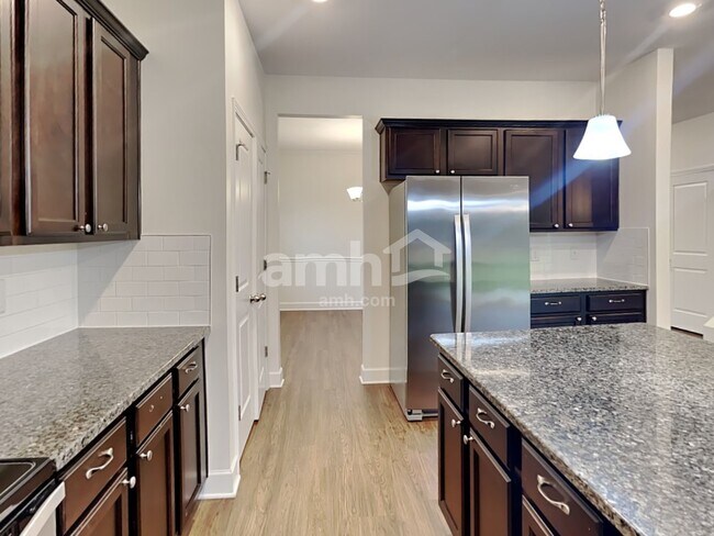 Building Photo - 535 Drema Ct