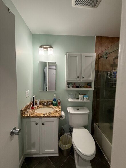 Building Photo - 6436 Blarney Stone Ct
