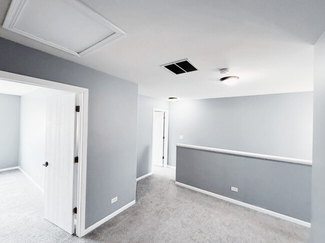 Building Photo - 3736 Munson St