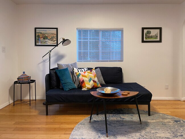 Building Photo - 126 Hackett Pl