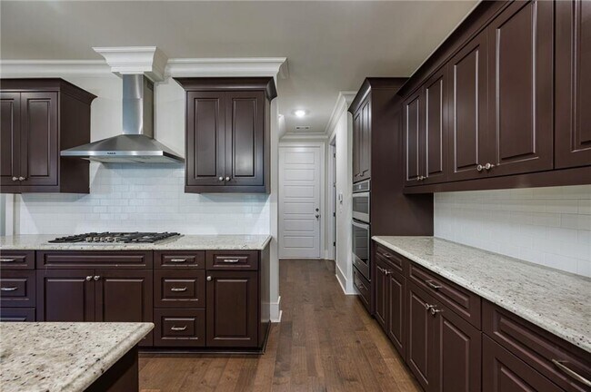 Building Photo - 513 Camden Hall Dr