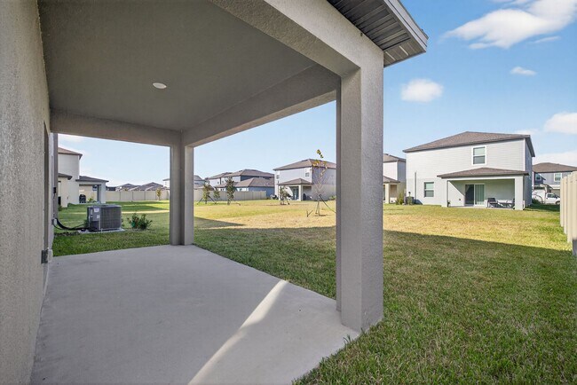 Building Photo - Brand New 6-Bed Available Now!