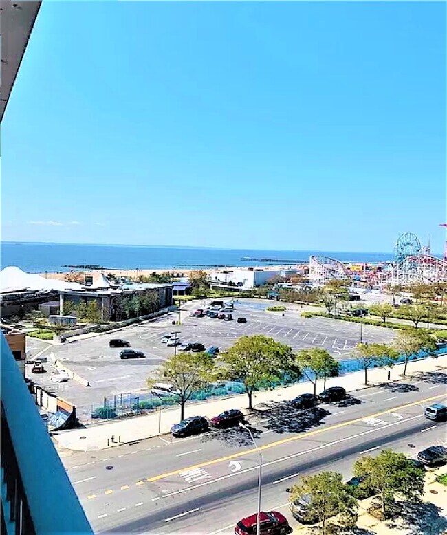 Building Photo - 601 Surf Ave