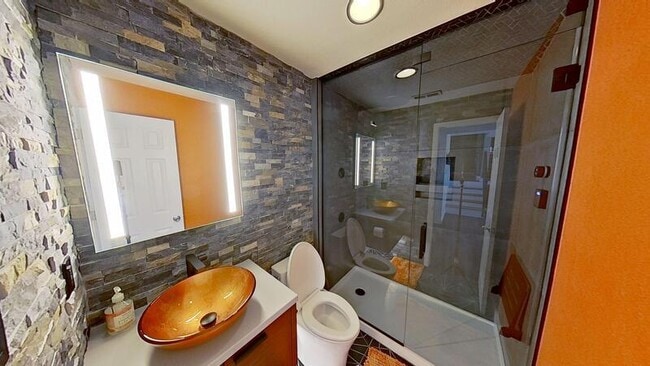 Building Photo - 11409 Jay St