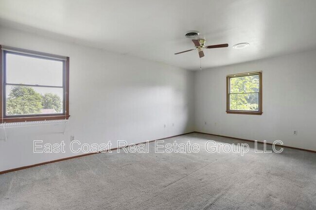 Building Photo - 226 B Wakefield Rd