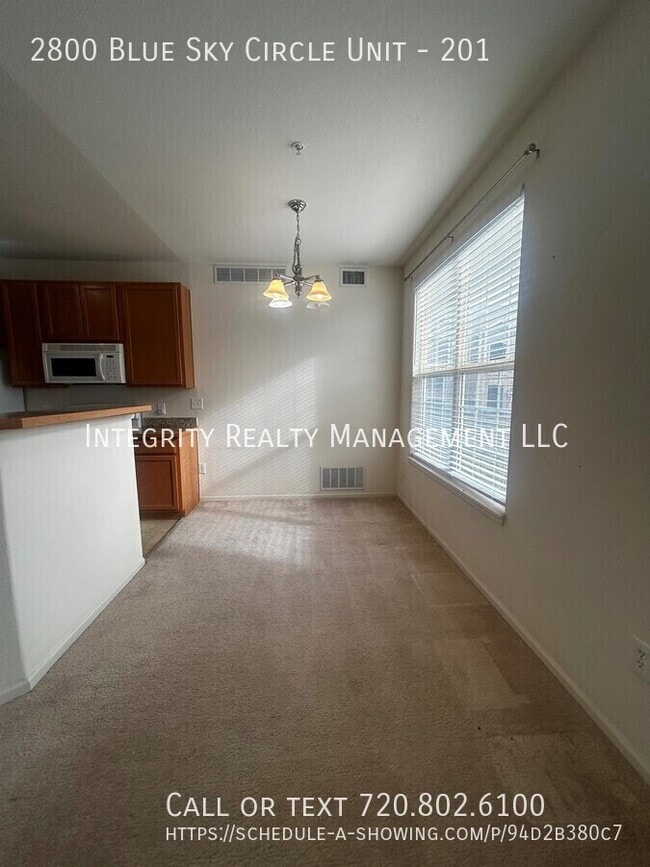 Building Photo - 2800 Blue Sky Cir