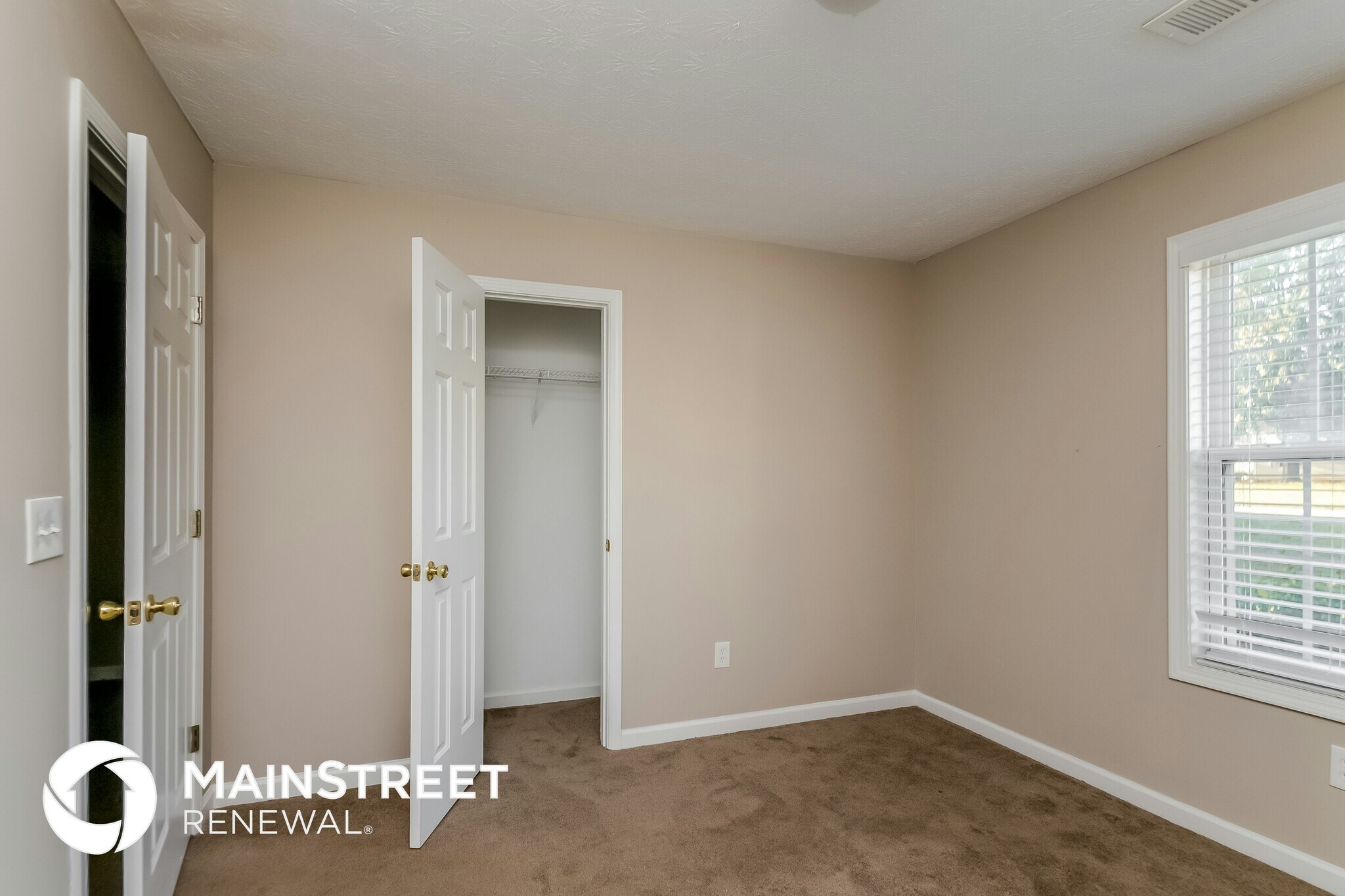 Building Photo - 145 Mountain Way