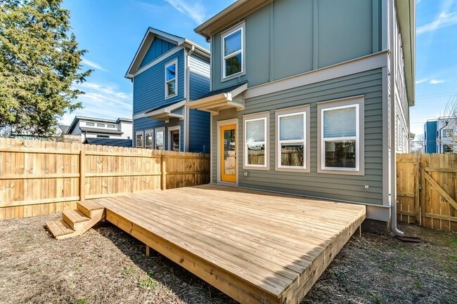 Building Photo - 1603 Porter Ave