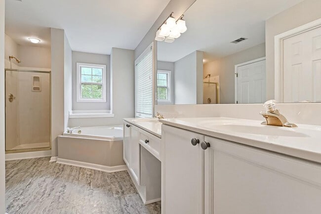 Building Photo - 1125 Anthony Ct