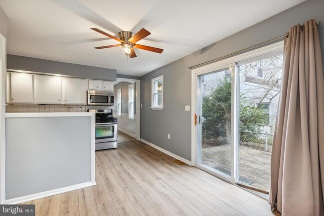 Building Photo - 7820 Craig St