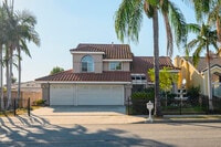 Building Photo - 1519 Walnut Ave