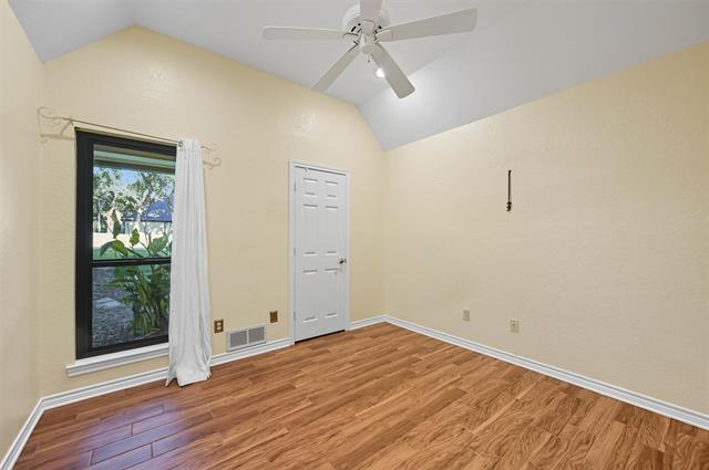 Building Photo - 1520 Bellechase Dr