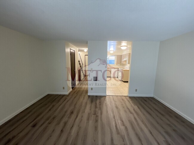 Building Photo - 14401