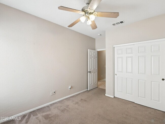 Building Photo - 541 N Scott Dr