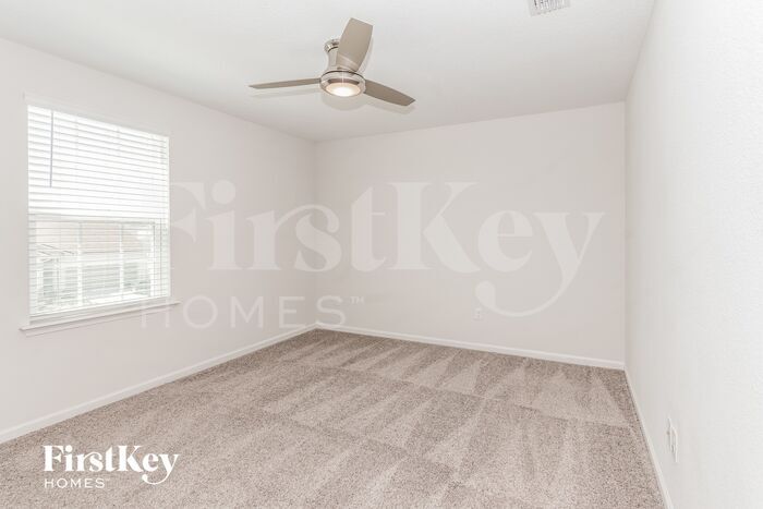 Building Photo - 2017 Amberly Dr