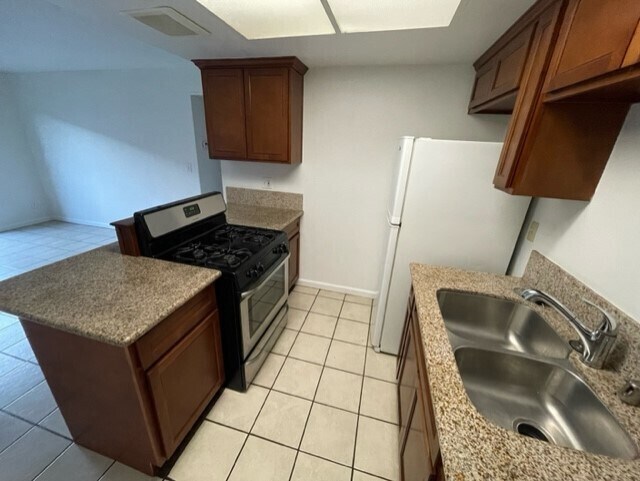 Building Photo - 10167 Crawford Way