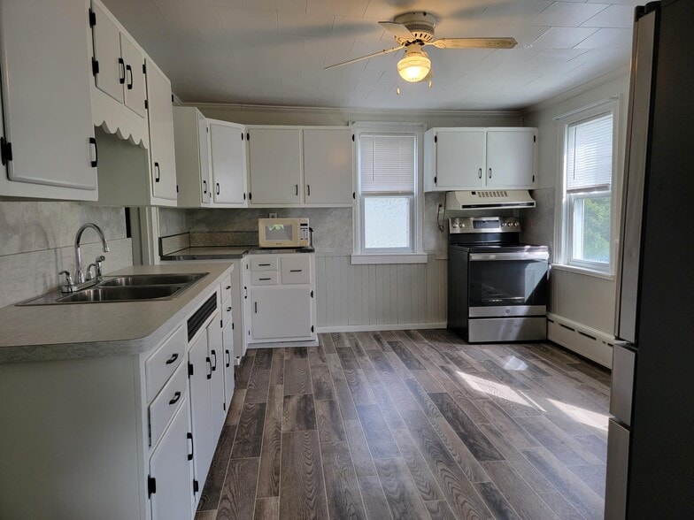 Building Photo - 124 Michters Rd