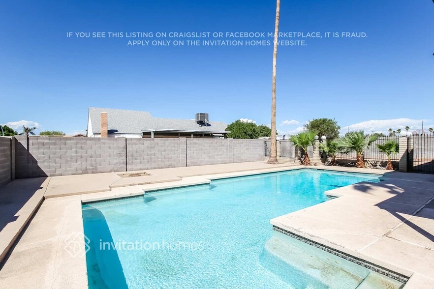 Building Photo - 4402 W Crocus Dr