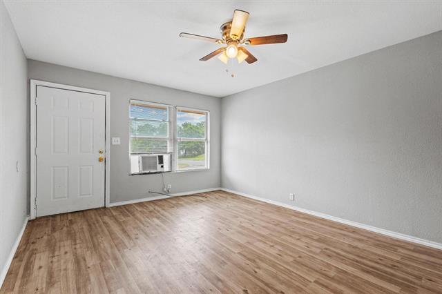 Building Photo - 701 W Hull St