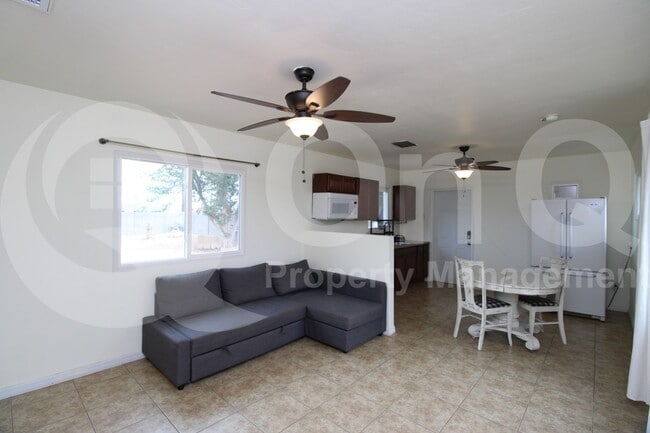 Building Photo - 50 E Valencia Dr