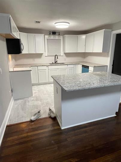 Building Photo - 1330 W Sears St