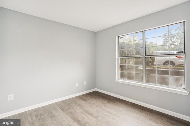 Building Photo - 10901 Postern Ct